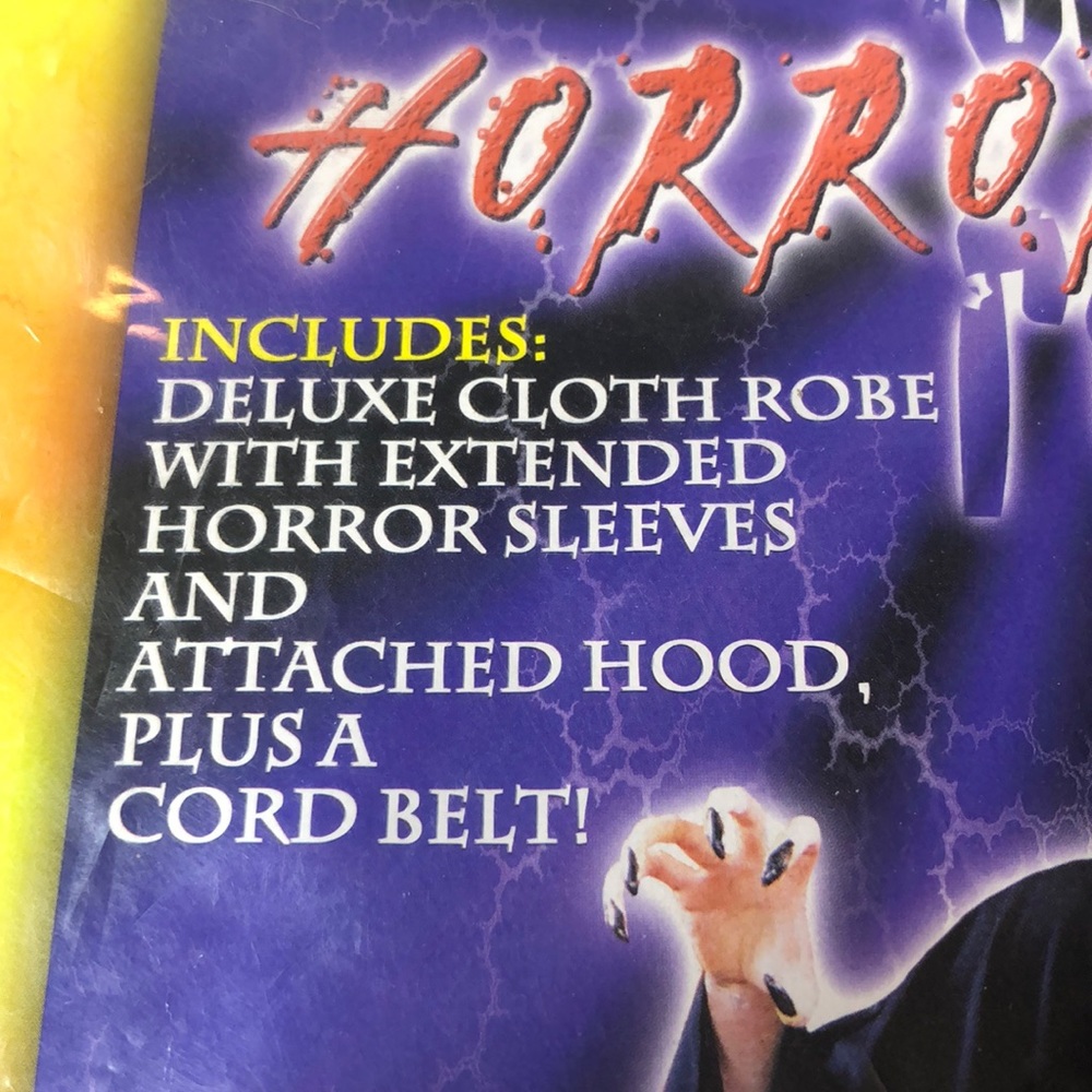 Halloween Zombie Horror Robe - Picture 3 of 4